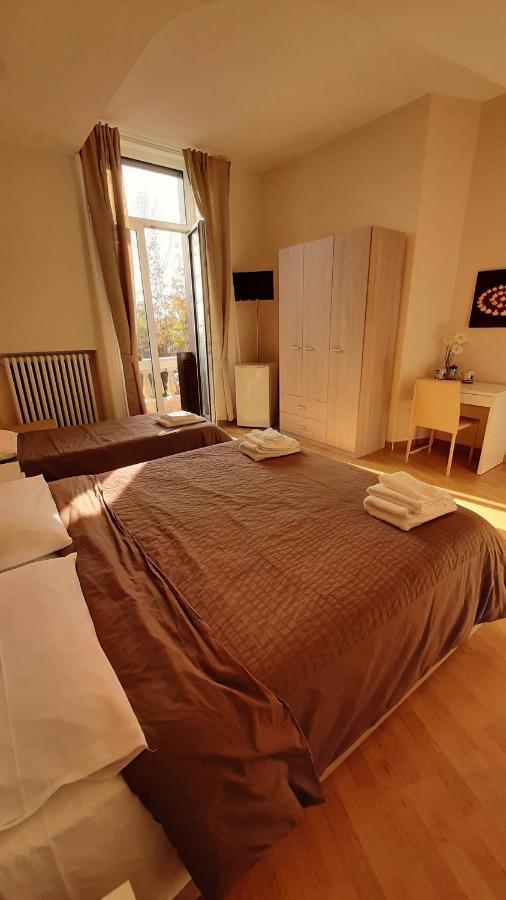 Accommodation Feel Salerno Exterior foto