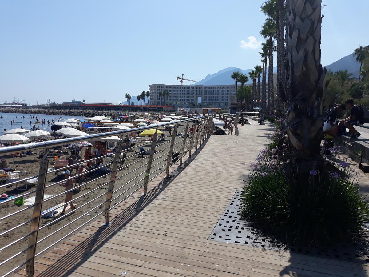 Accommodation Feel Salerno Exterior foto