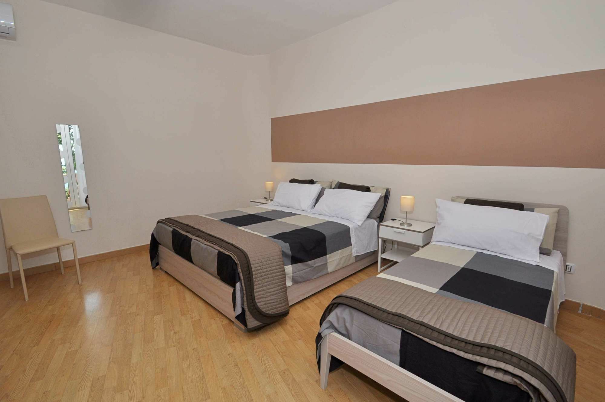 Accommodation Feel Salerno Exterior foto
