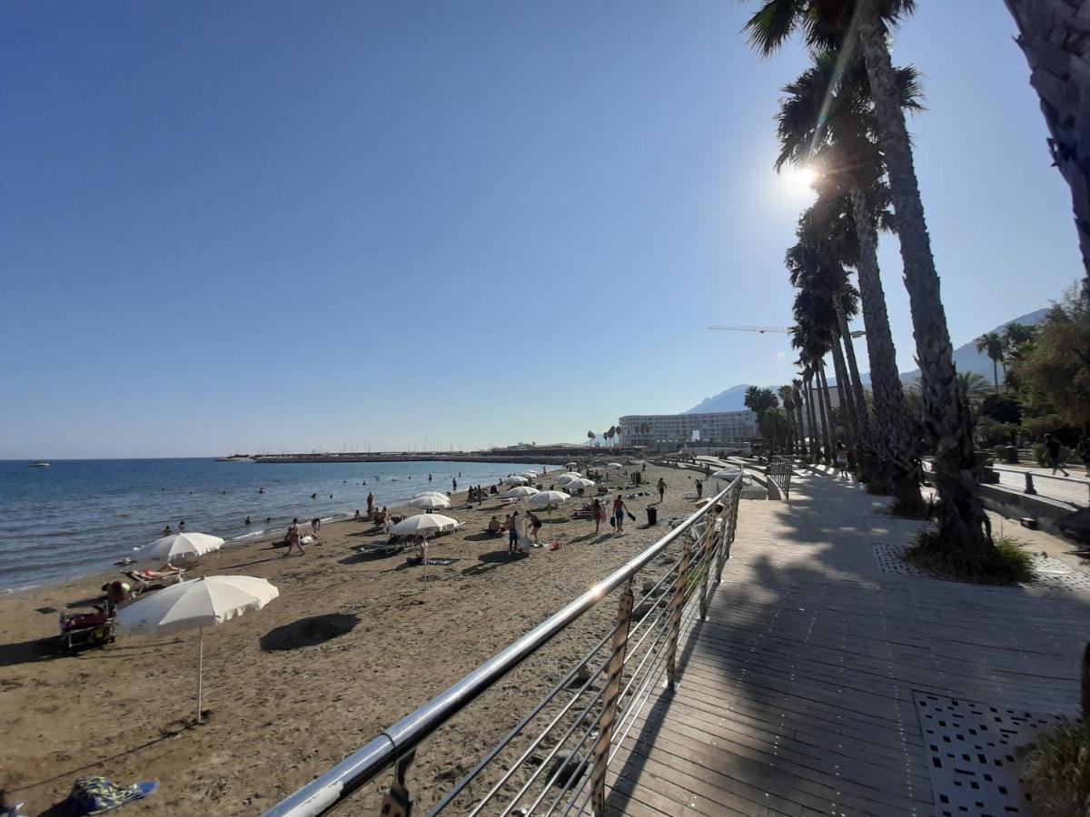 Accommodation Feel Salerno Exterior foto