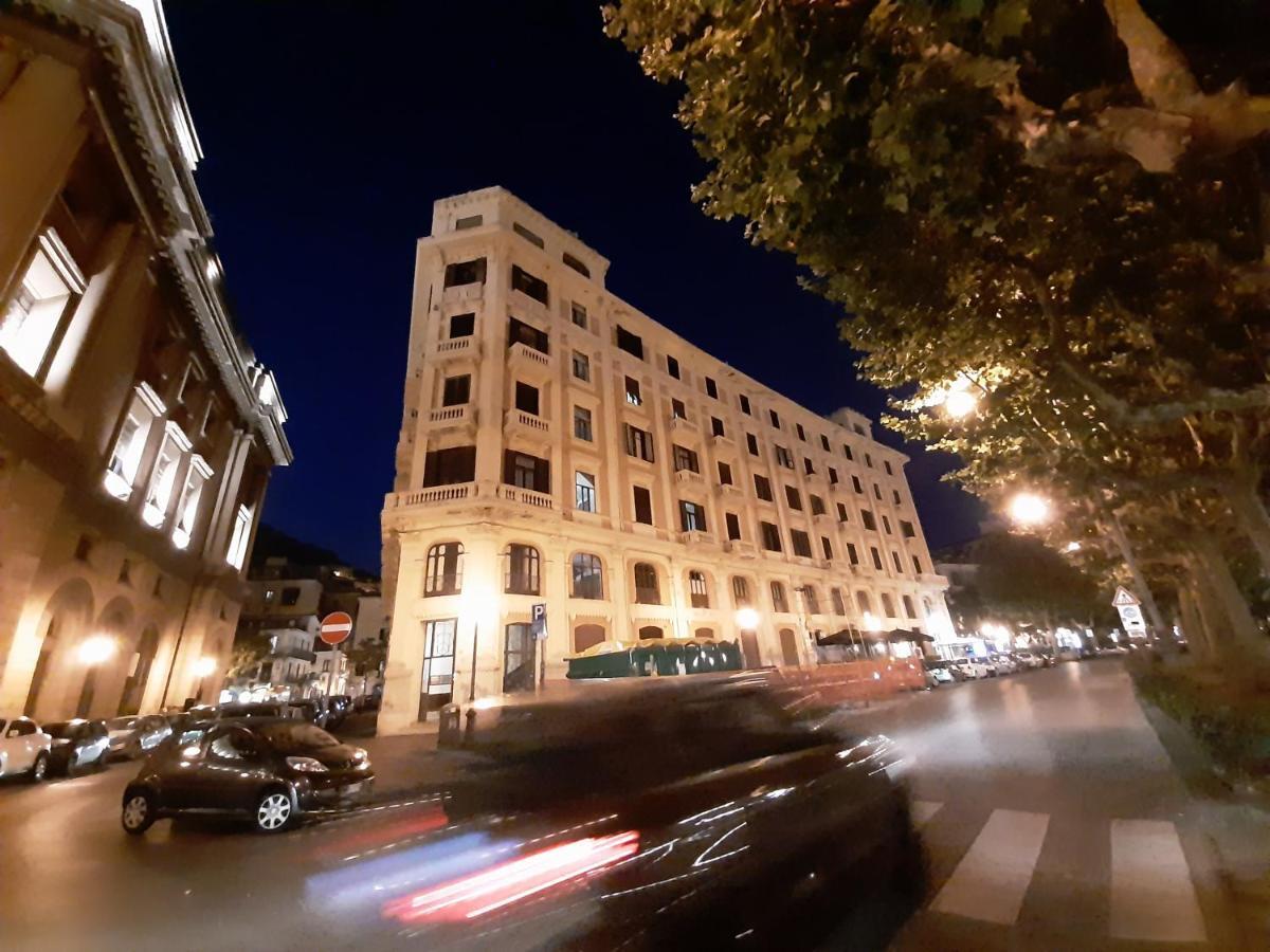 Accommodation Feel Salerno Exterior foto